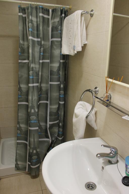 Hostal Cal Siles Эль-Прат-де-Льобрегат Экстерьер фото